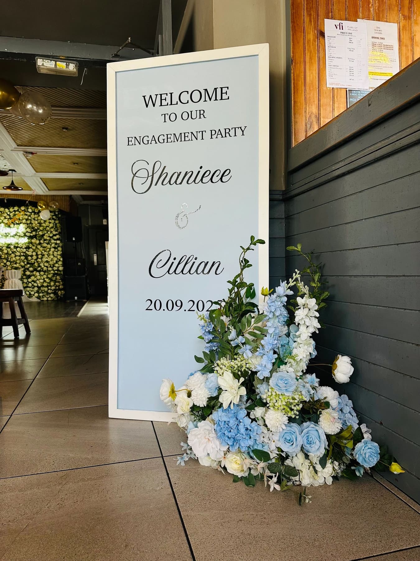 Personalised entrance sign with blue and white florals